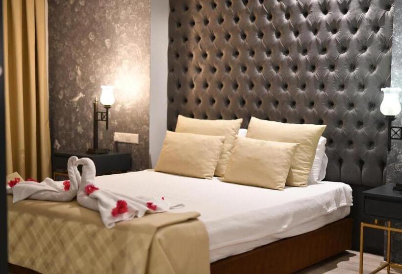 Люкс Кровать Кинг, Pia Bella