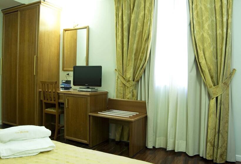 اتاق استاندارد سه نفره, San Michele