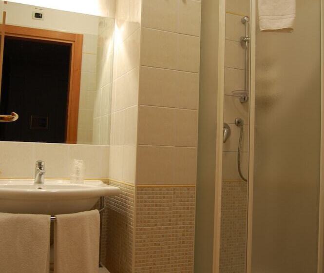 اتاق استاندارد یک نفره, San Michele