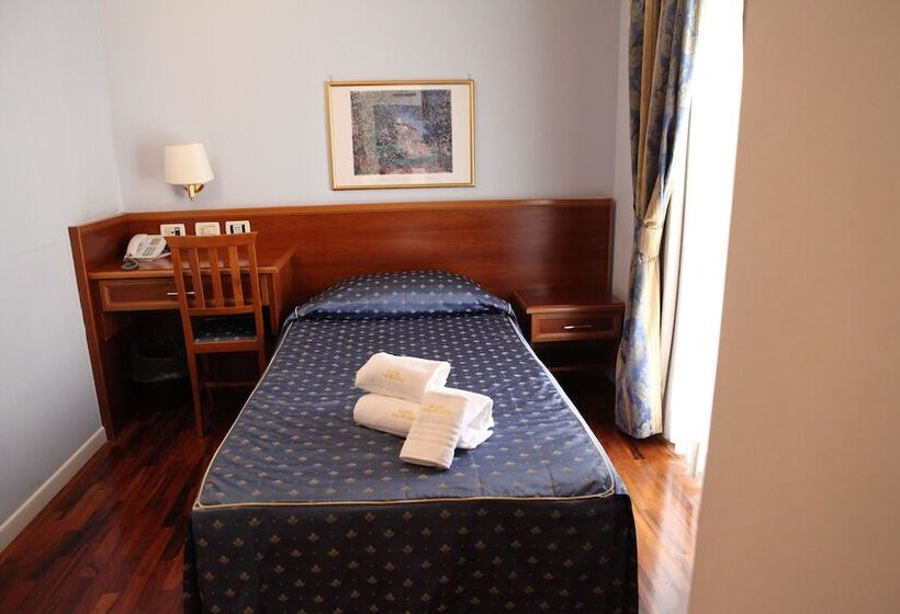 اتاق استاندارد یک نفره, San Michele