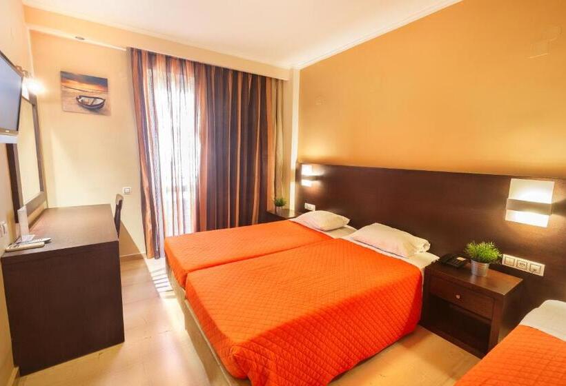 חדר סטנדרט לשלושה, Sofia