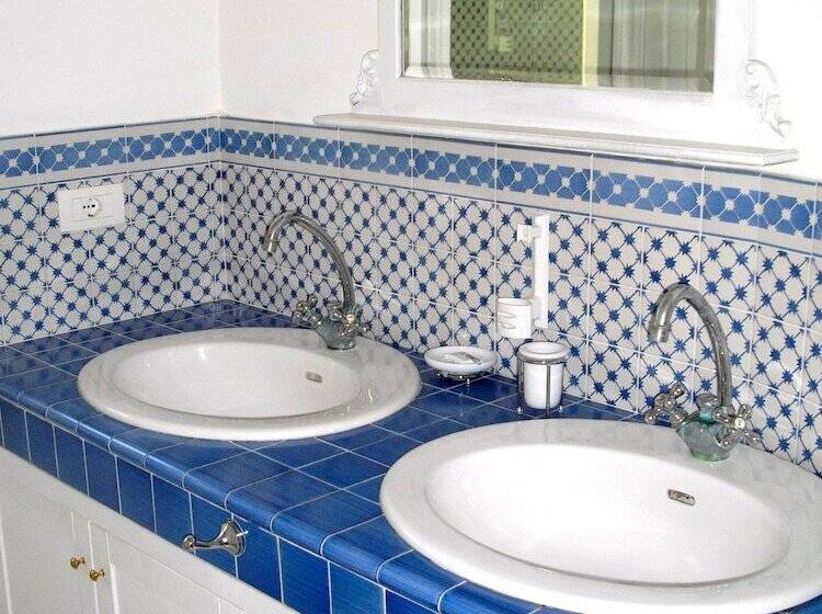 חדר סטנדרט, The Secret Garden Relais