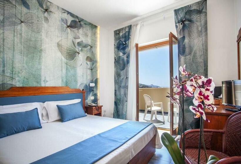 スーペリアールーム, Suvaki Resort