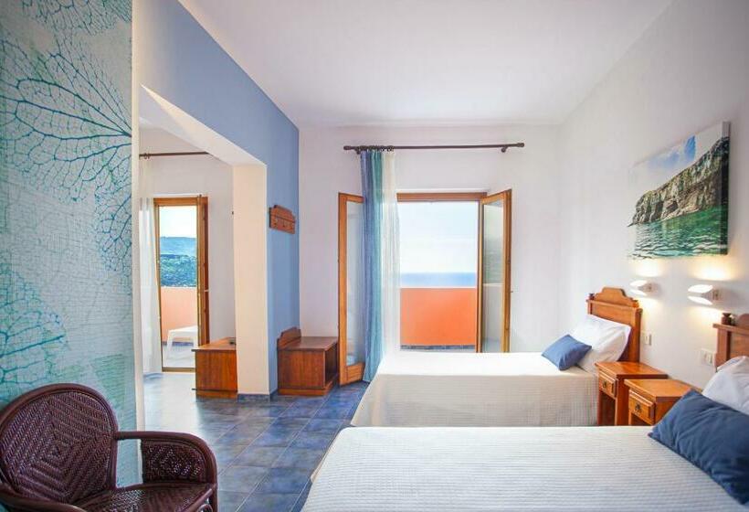 ジュニアスイート, Suvaki Resort