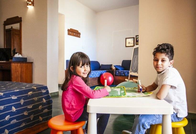 ファミリールーム, Suvaki Resort