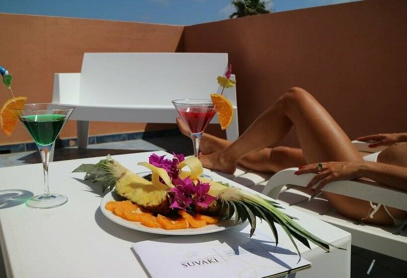 주니어 스위트, Suvaki Resort