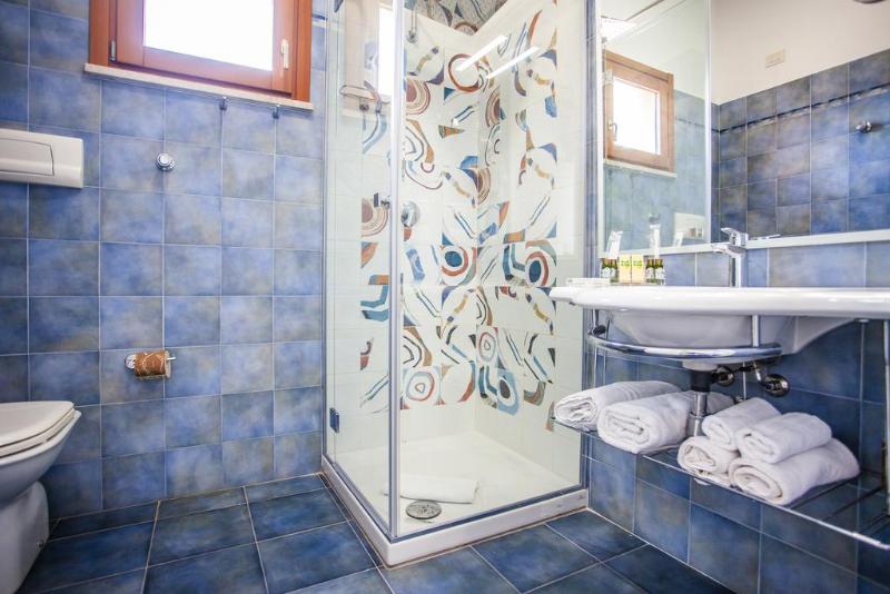 スーペリアールーム, Suvaki Resort