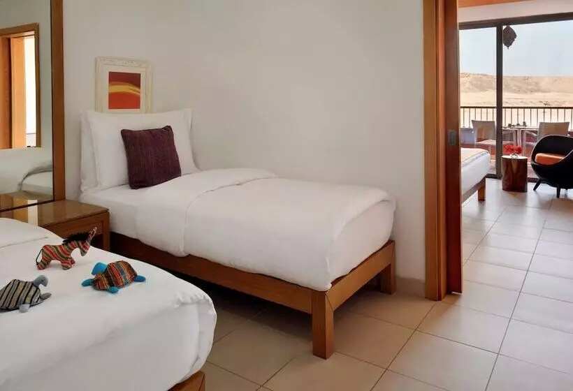 اتاق سوپریور با چشمانداز دریا, Movenpick Resort & Spa Tala Bay Aqaba