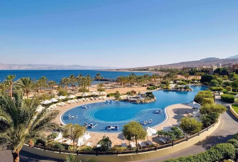 سوییت با چشمانداز دریا, Movenpick Resort & Spa Tala Bay Aqaba