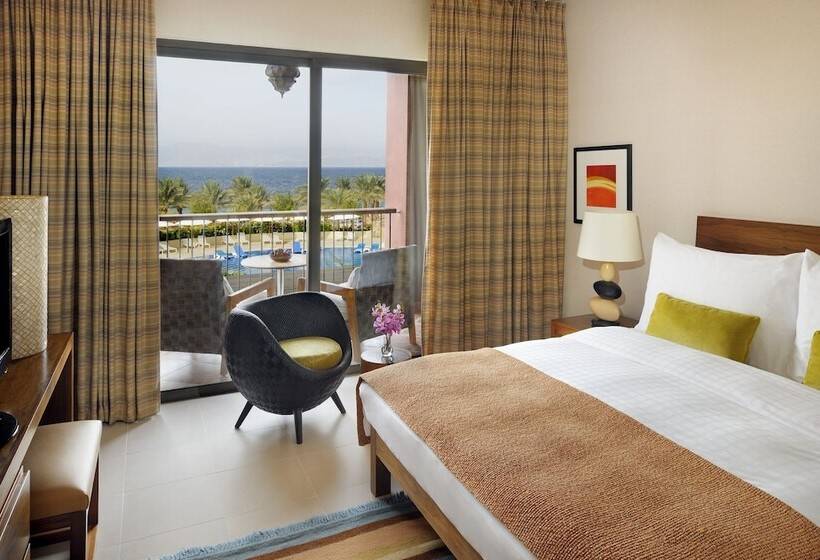 سوییت با چشم‌انداز دریا, Movenpick Resort & Spa Tala Bay Aqaba