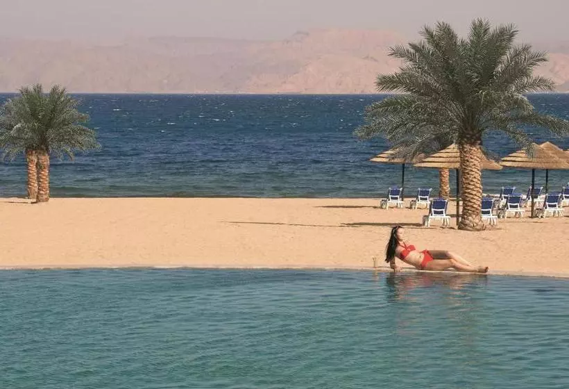 اتاق سوپریور خانوادگی با چشمانداز دریا, Movenpick Resort & Spa Tala Bay Aqaba