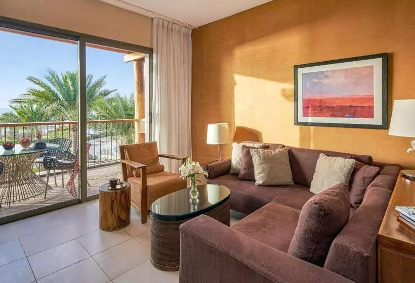 اتاق سوپریور خانوادگی با چشمانداز دریا, Movenpick Resort & Spa Tala Bay Aqaba