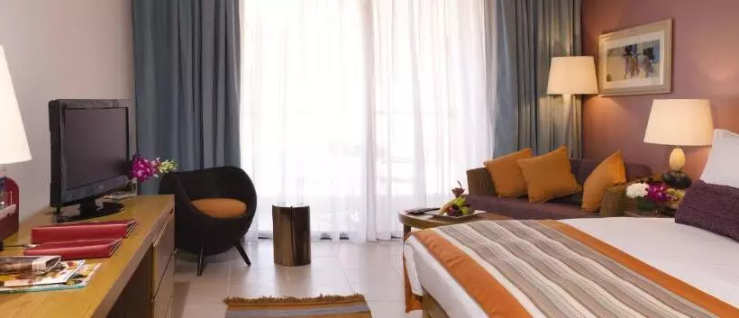 اتاق سوپریور خانوادگی با چشمانداز دریا, Movenpick Resort & Spa Tala Bay Aqaba