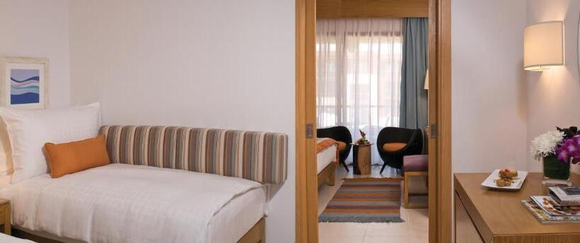 اتاق سوپریور خانوادگی, Movenpick Resort & Spa Tala Bay Aqaba