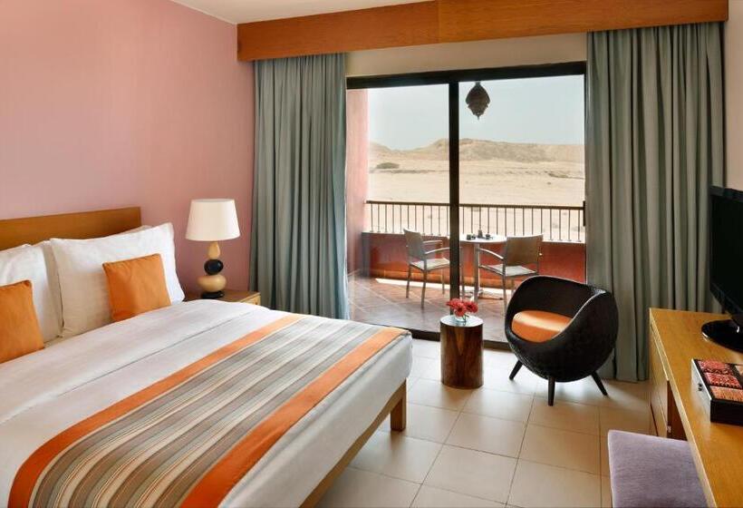 اتاق سوپریور با تخت بزرگ, Movenpick Resort & Spa Tala Bay Aqaba