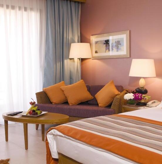 اتاق سوپریور با چشمانداز دریا, Movenpick Resort & Spa Tala Bay Aqaba