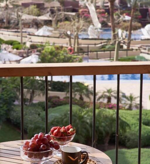 اتاق سوپریور با چشمانداز دریا, Movenpick Resort & Spa Tala Bay Aqaba