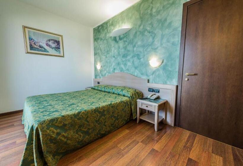 Standard Room, Park Hotel Perù S