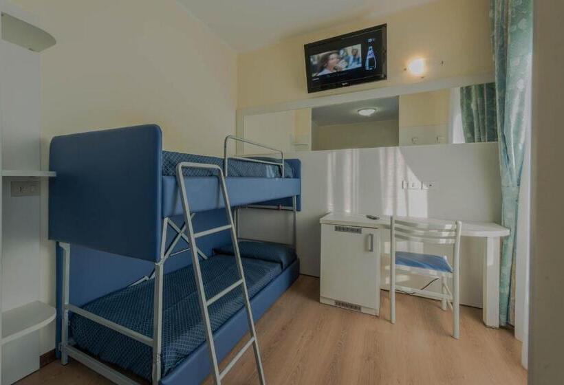 Standard Quadruple Room, Park Hotel Perù S