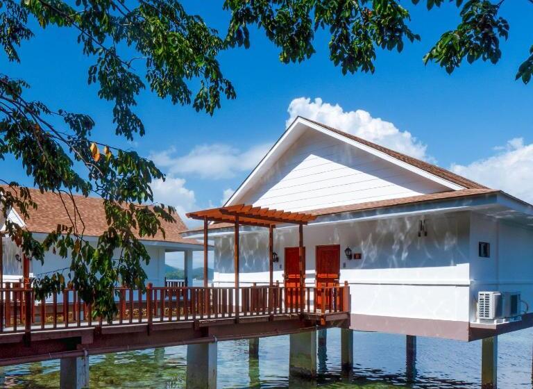 オーシャンビュースーペリアールーム, Sunlight Eco Tourism Island Resort