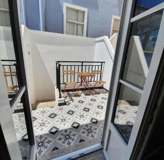 مجموعه ویستا شهر, Inn Faro   Casa Amarela   Guest House