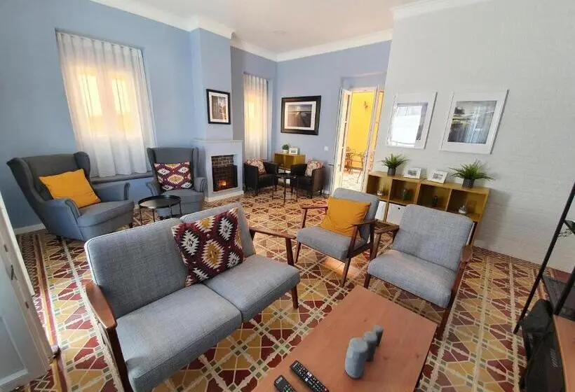 مجموعه ویستا شهر, Inn Faro   Casa Amarela   Guest House
