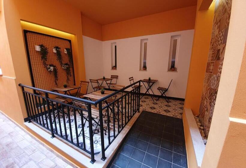 مجموعه ویستا شهر, Inn Faro   Casa Amarela   Guest House