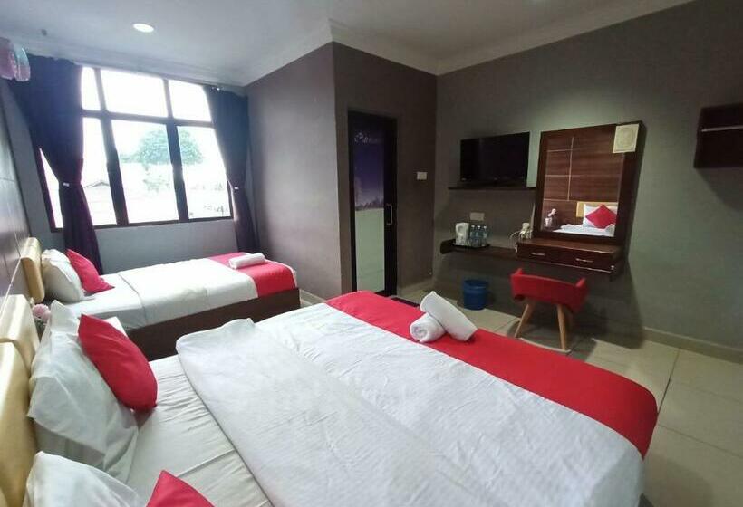 디럭스 트리플 룸, Anggerik Garden Hotel   Ag