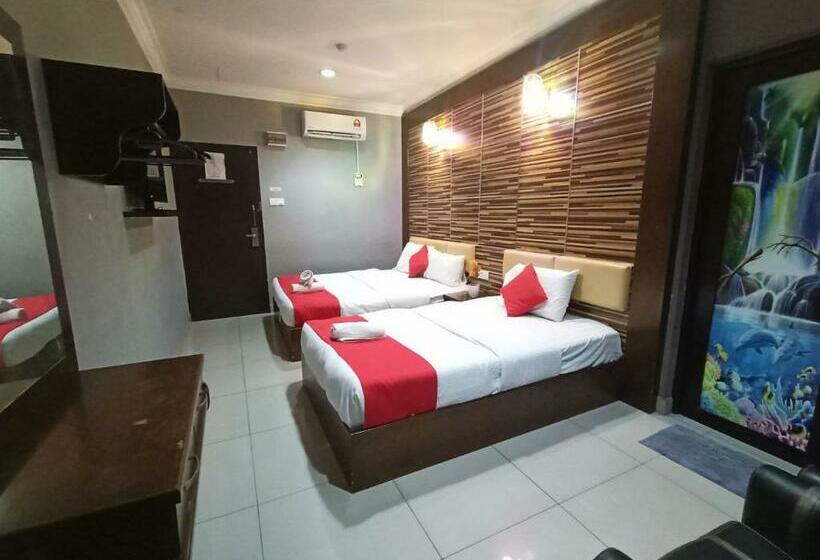 디럭스 트리플 룸, Anggerik Garden Hotel   Ag