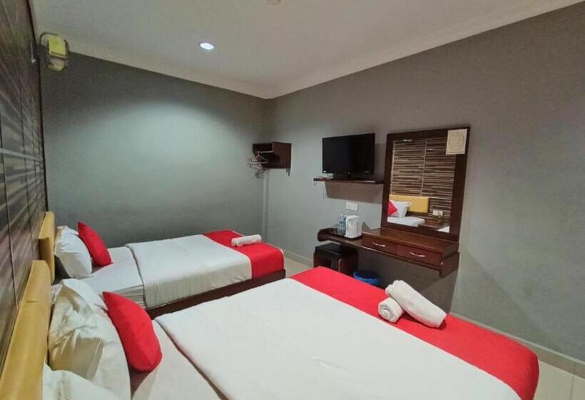 اتاق استاندارد سه نفره, Anggerik Garden Hotel   Ag