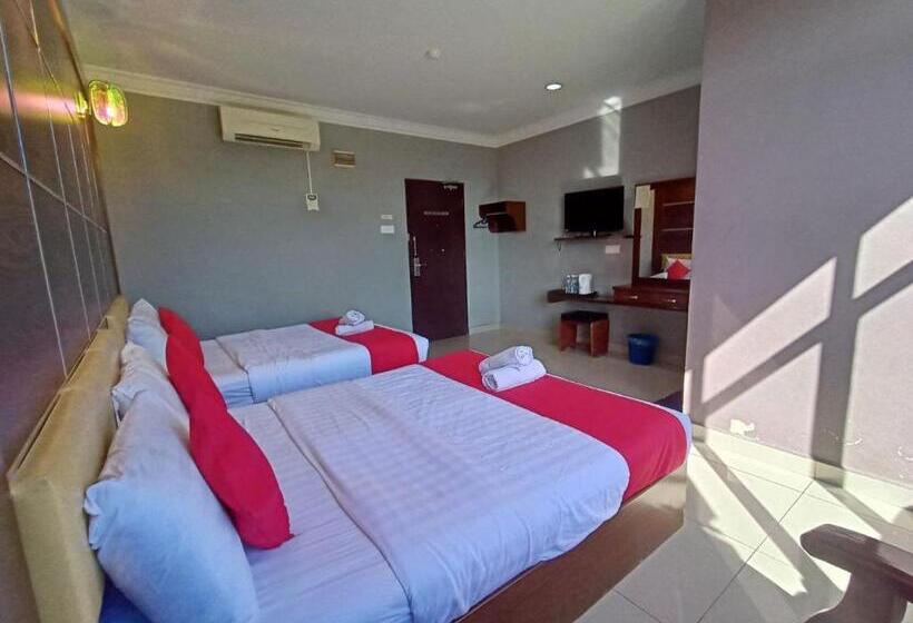 اتاق لوکس خانوادگی, Anggerik Garden Hotel   Ag