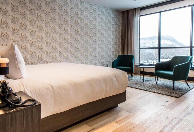 带大床的套房, Hew & Draw