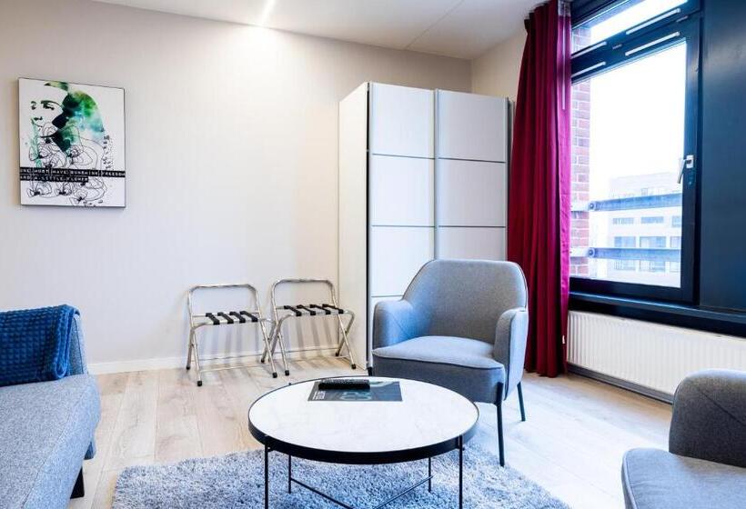 디럭스 룸, Sønderborg Kaserne