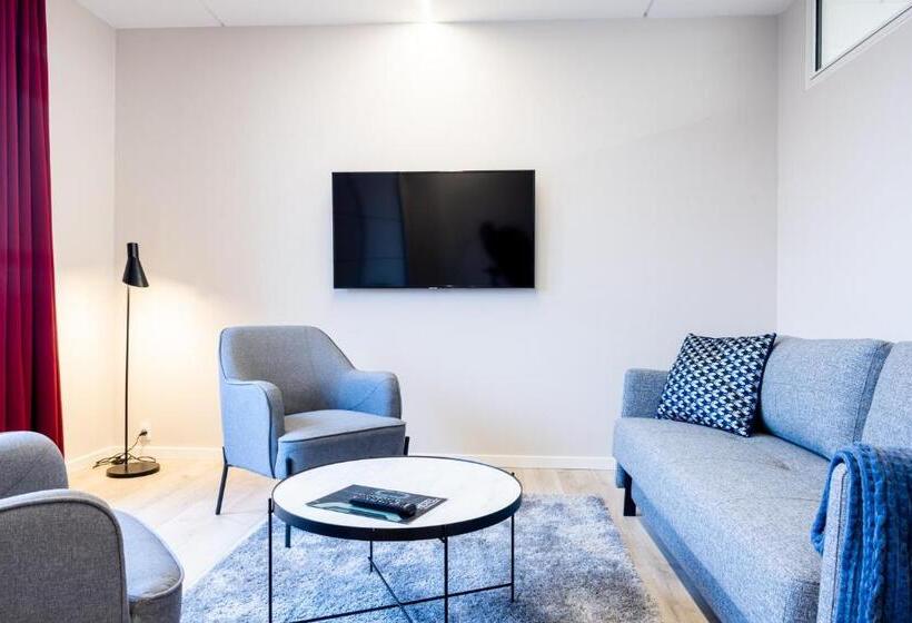 디럭스 룸, Sønderborg Kaserne