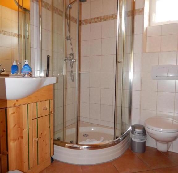 Семейный Номер, Pension Bomätscher
