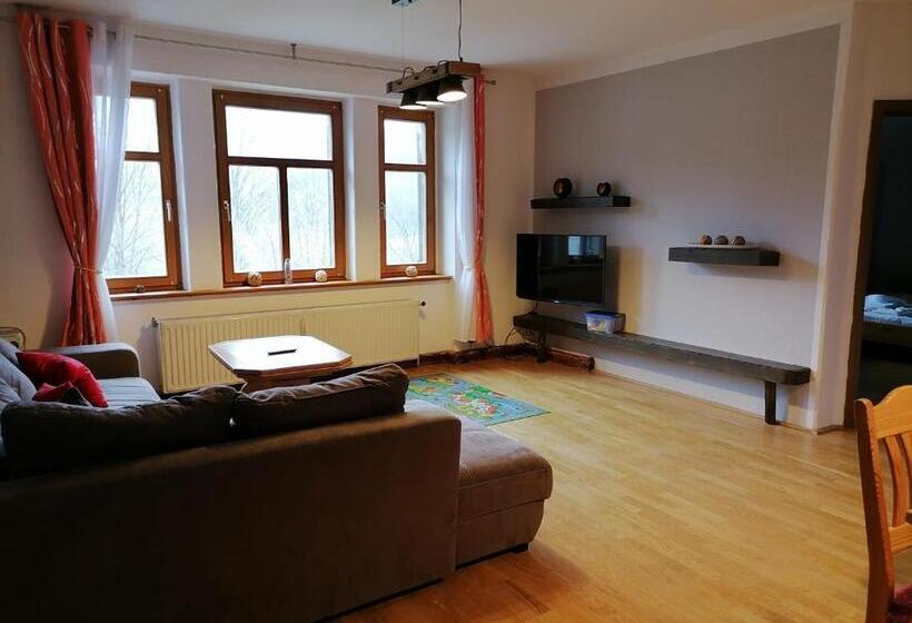 3ベッドルームアパートメント, Pension Bomätscher