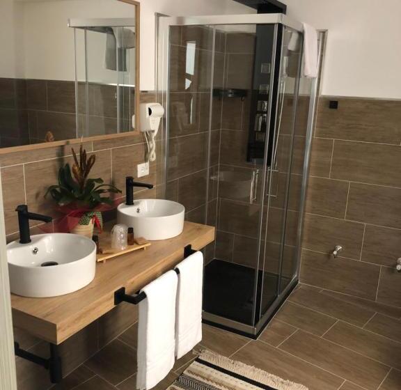 חדר סטנדרט, Donnarosahome