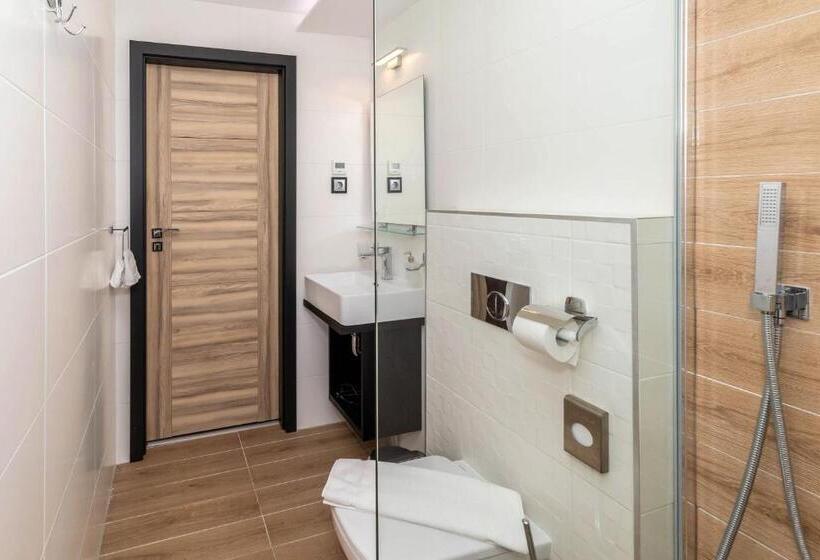 Семейный Номер Deluxe, Arany Apartman Miskolc