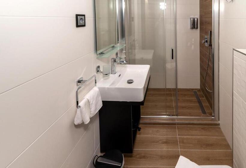 발코니 디럭스 룸, Arany Apartman Miskolc