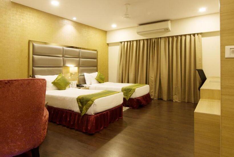 デラックスルーム, Kc Manor