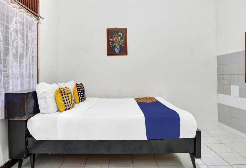 Economy-huone, Spot On 90539 Taman Borobudur Guest House Syariah