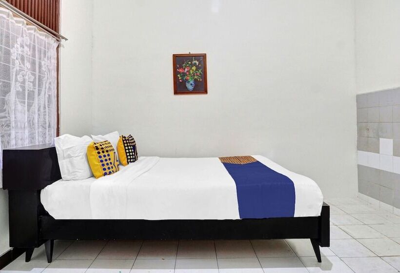 חדר אקונומי, Spot On 90539 Taman Borobudur Guest House Syariah