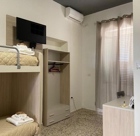 景色の見えるスタンダード４人部屋, B&b Laudato Sii Tropea