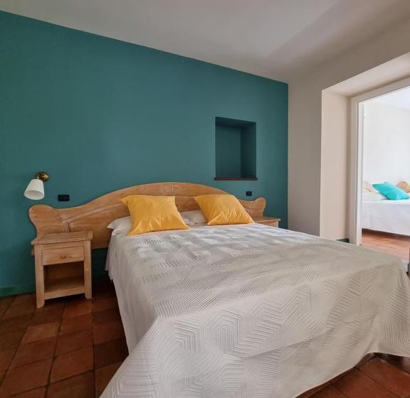 غرفة قياسية رباعية, Casa Fifina Rooms