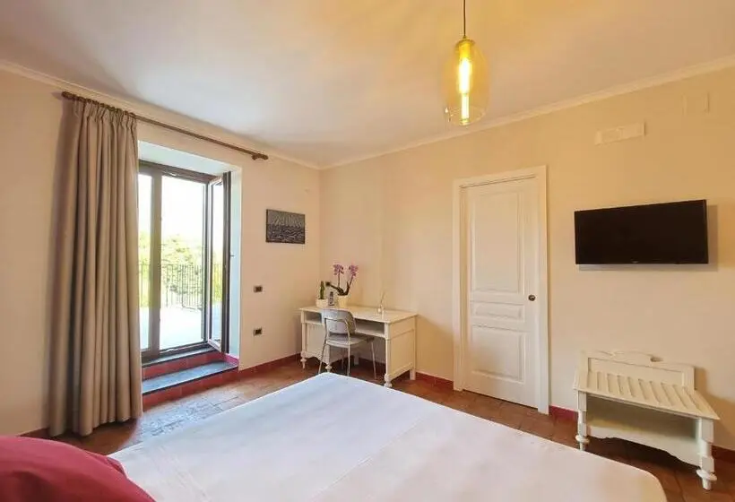 バスタブ付きスタンダードルーム, Casa Fifina Rooms