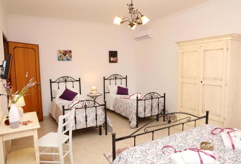 4인용 스탠다드 룸, Marsala D'amare