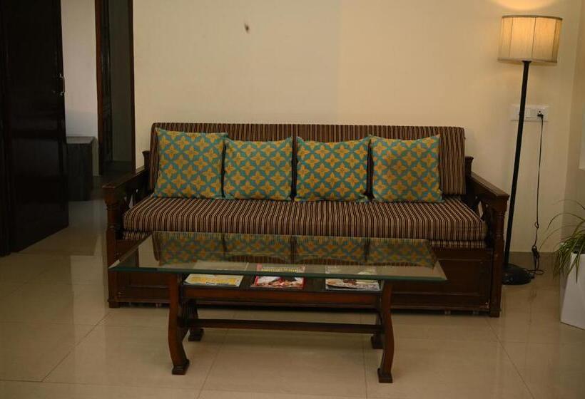 ファミリールーム, Guru Surbhi