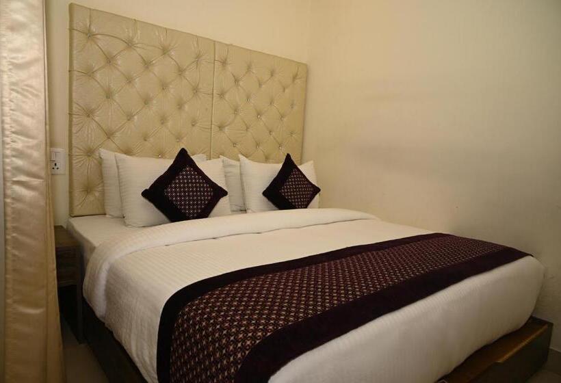 ファミリールーム, Guru Surbhi