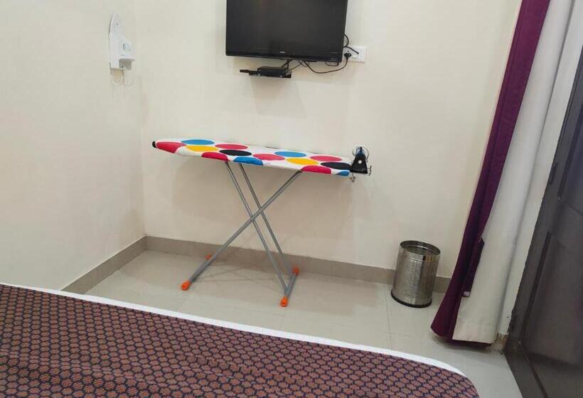 ファミリールーム, Guru Surbhi