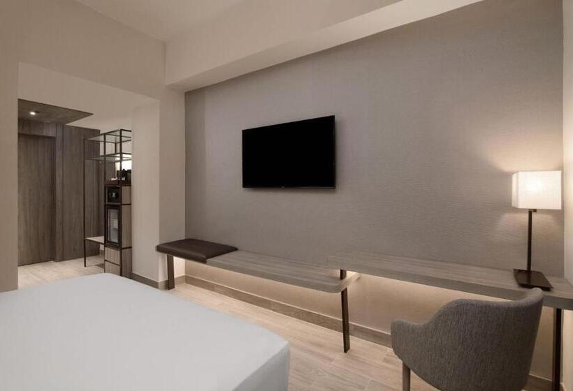 Номер Deluxe Вид на Бассейн, Ac Hotel By Marriott Punta Cana